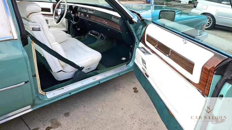 Cadillac De Ville