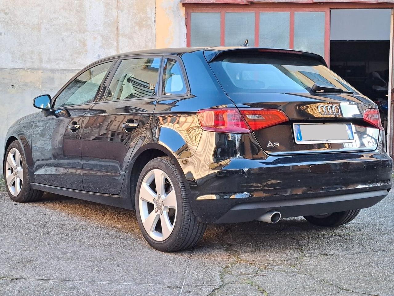 Audi A3 SPB 1.6 TDI S TRONIC AMBITION * 67.000 KM *