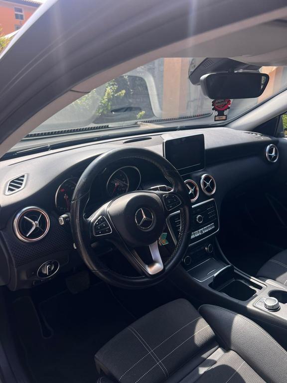 Mercedes Classe A 180 d Sport auto my16