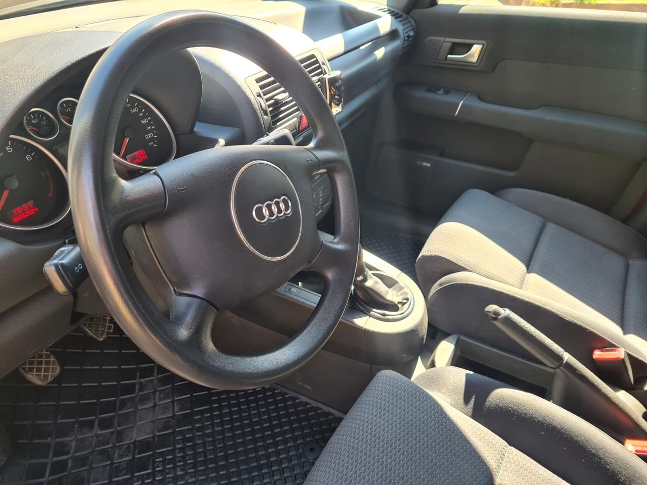 Audi A2 1.6 16V FSI Top