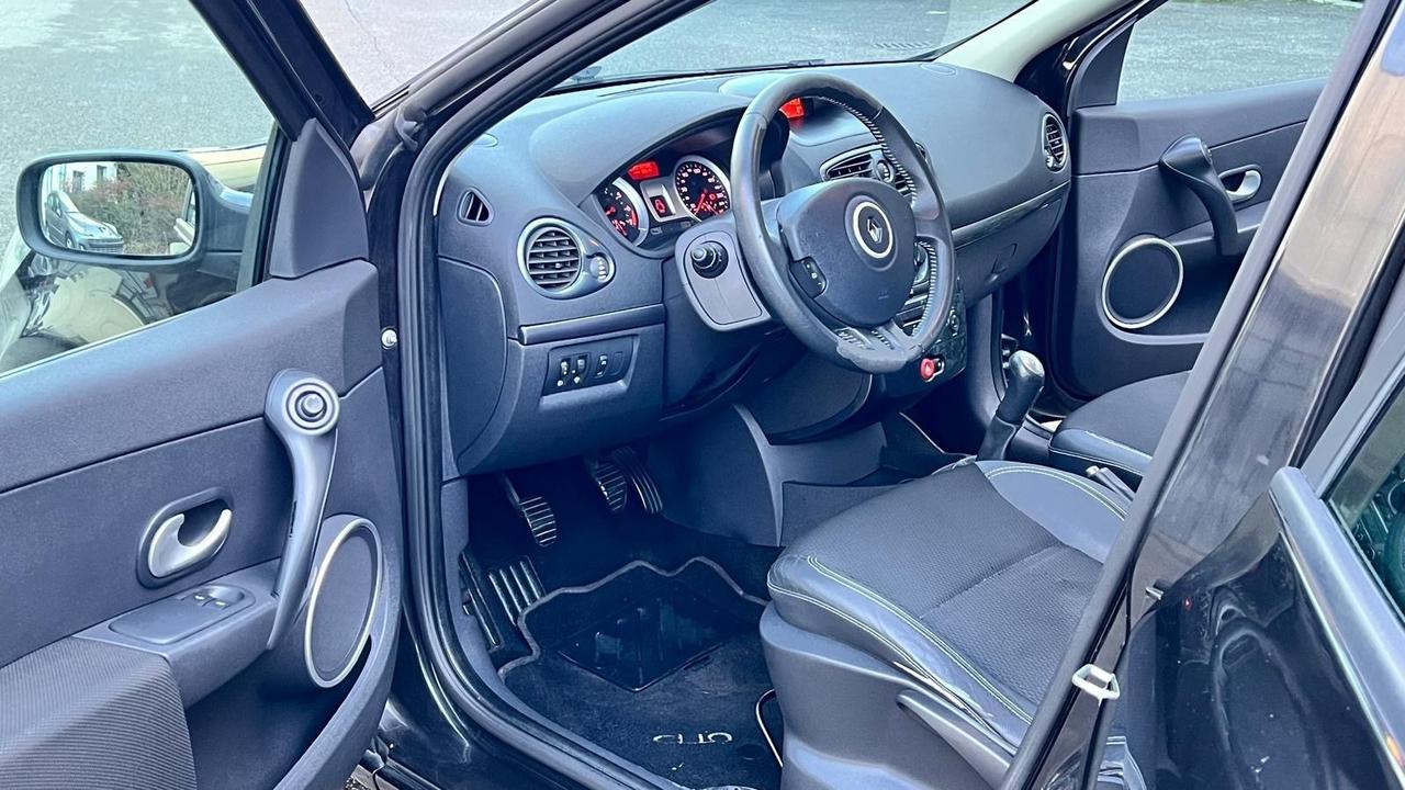 Renault Clio 1.2 16V 5 porte Le Iene Unico proprietario ok neo patentati