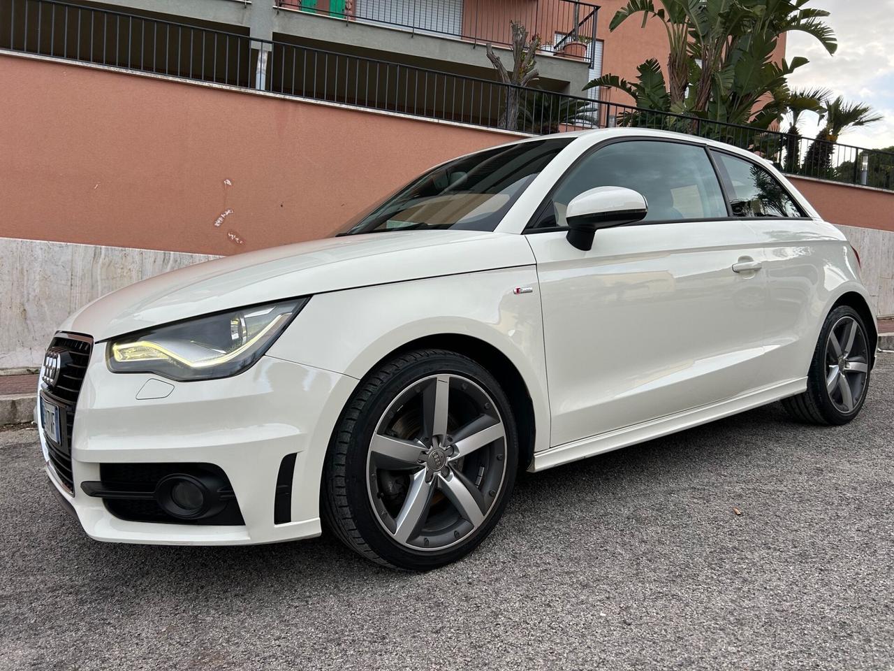 Audi A1 1.6 TDI 105 CV Sline