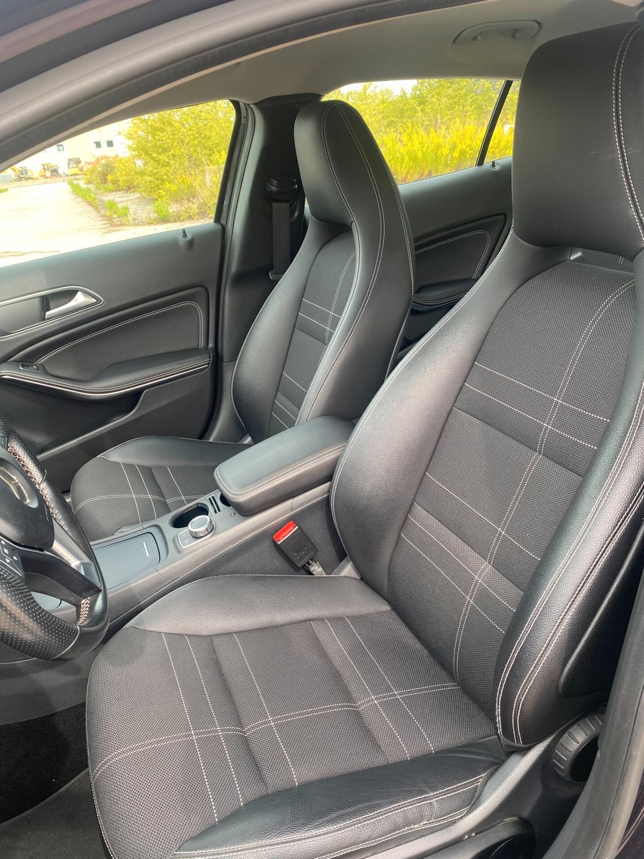 Mercedes-benz GLA 200 CDI Automatic 4Matic Sport