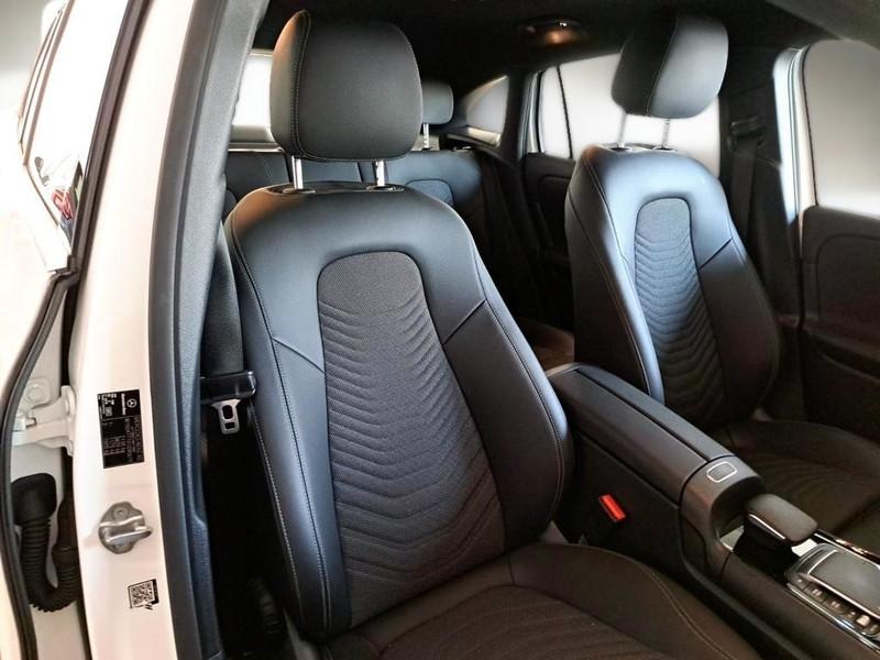 MERCEDES-BENZ GLA 180 d Automatic Sport