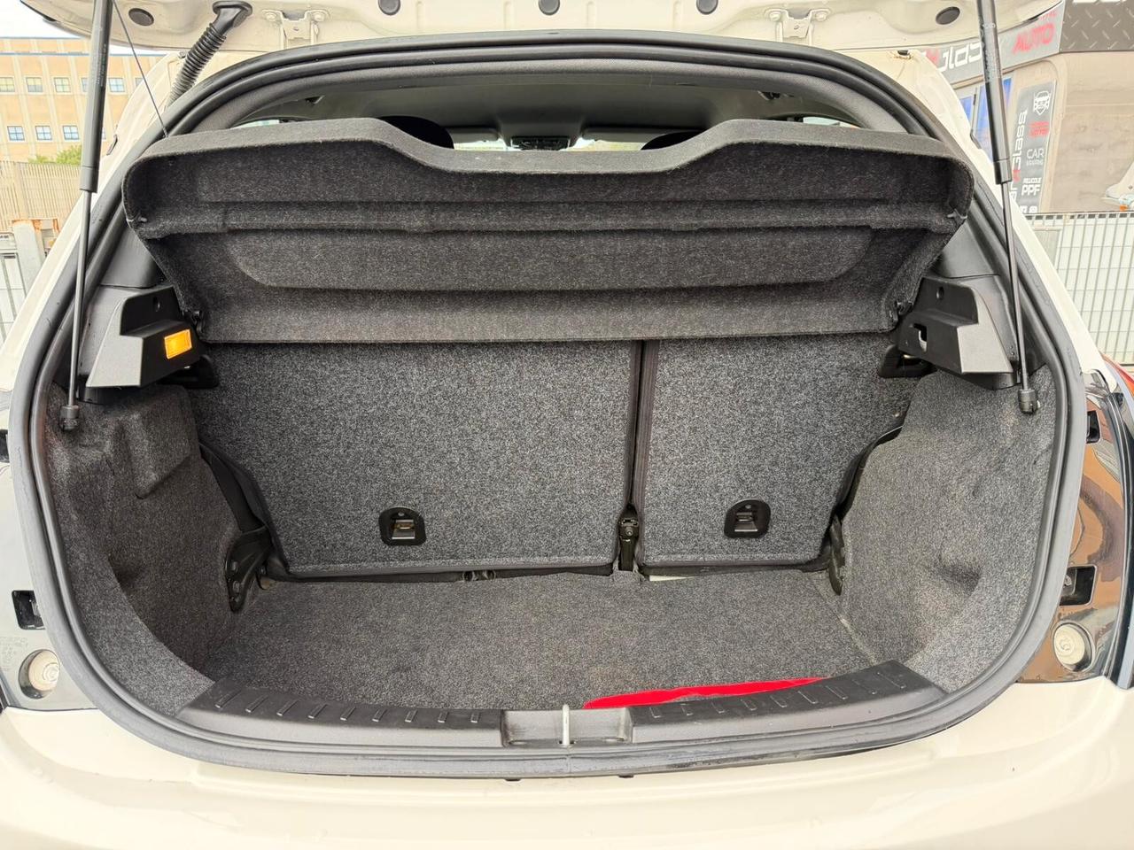 Lancia Ypsilon 1.2 69 CV 5 porte Gold