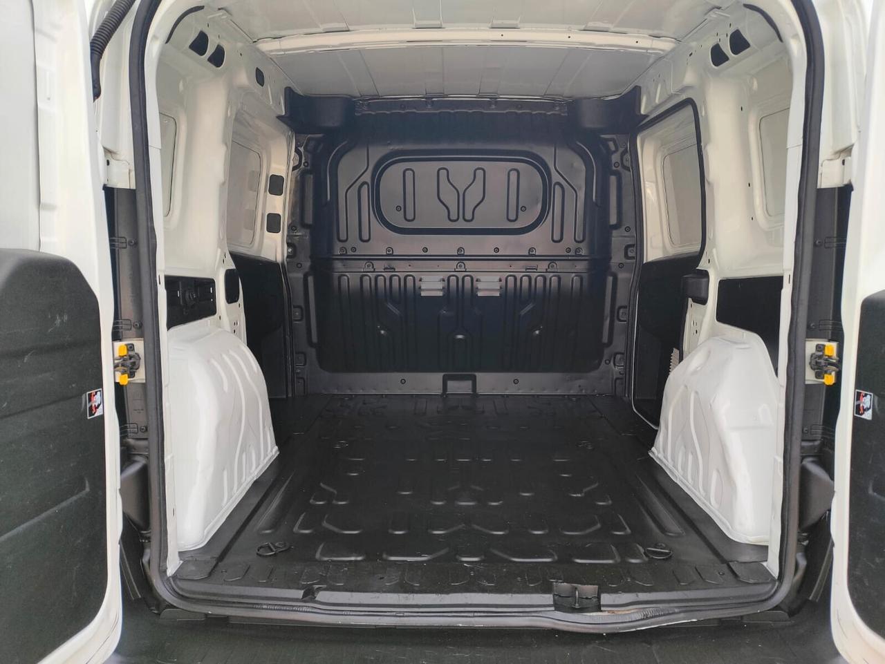 Fiat Doblo 1.6MJT 105CV PC-TN Cargo Lamierato 2018