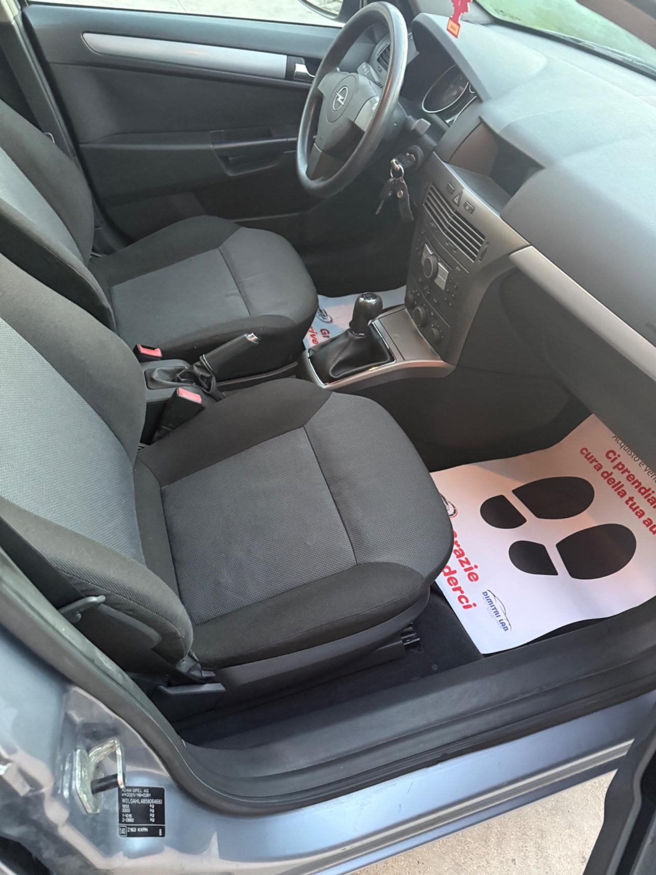 Opel Astra 1.7 CDTI 101CV 5 porte Cosmo