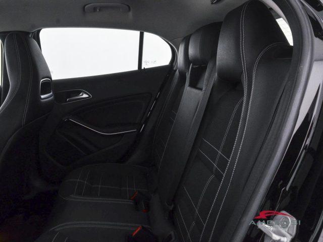 MERCEDES-BENZ GLA 200 200 d Automatic 4Matic Sport