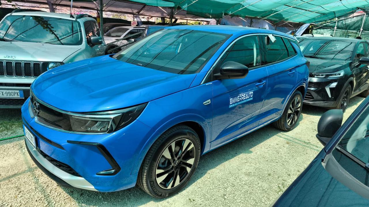 Opel Grandland 1.5 DIESEL ECOTEC CAMBIO AUTOMATICO 2023 KM0
