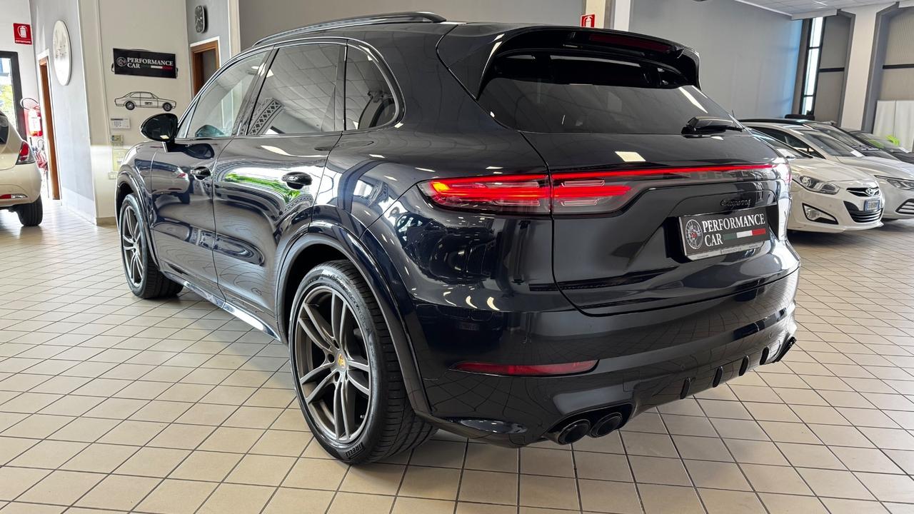 Porsche Cayenne 3.0 V6 Platinum Edition