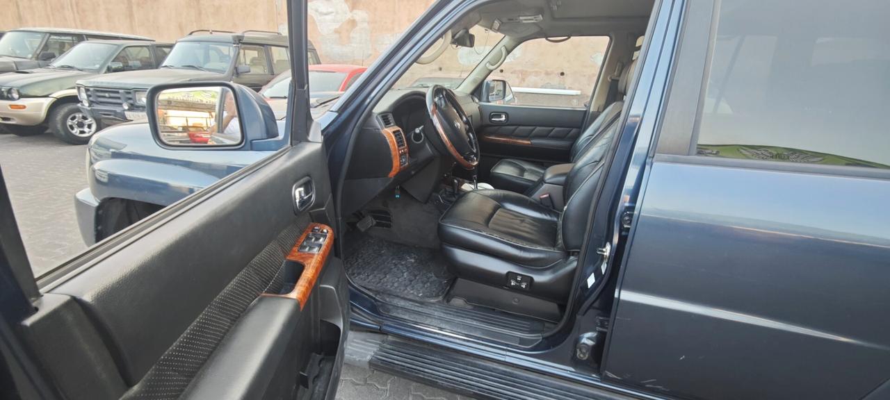 Nissan Patrol 3.0 TD Di 5 porte Luxury Wagon