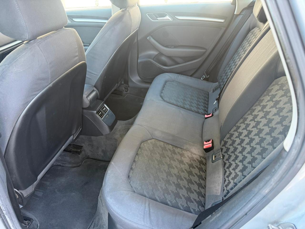 AUDI A3 SPB 1.6 TDI 2015 12 MESI DI GARANZIA