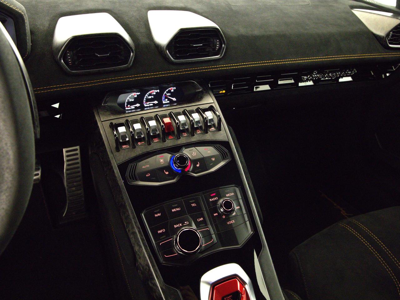 Lamborghini Huracan coupe 5.2 performante 640 awd
