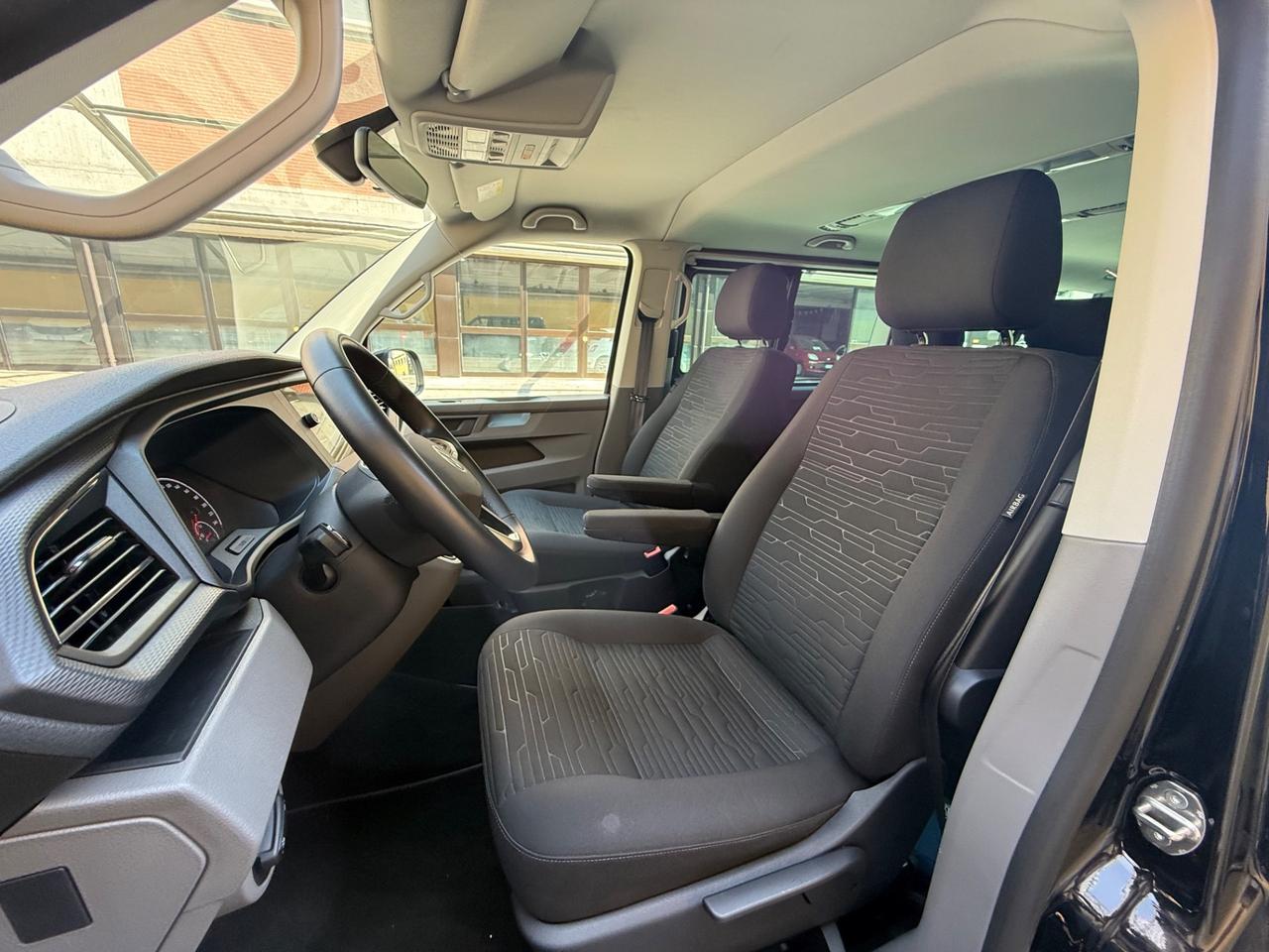 Volkswagen Caravelle 2.0 TDI 150CV "PASSO LUNGO-IVA ESPOSTA-KM 15000 !!!"