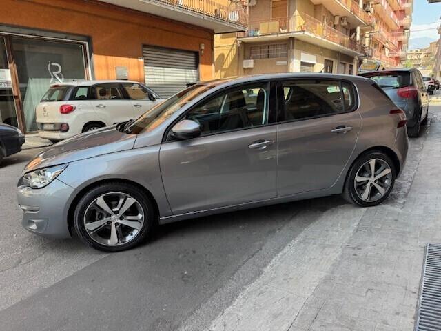 Peugeot 308 1.6 HDi Diesel 100CV - Berlina 2016