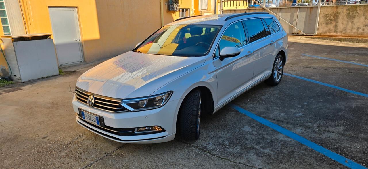 Volkswagen Passat Variant 2.0 TDI DSG Business BlueMotion Tech