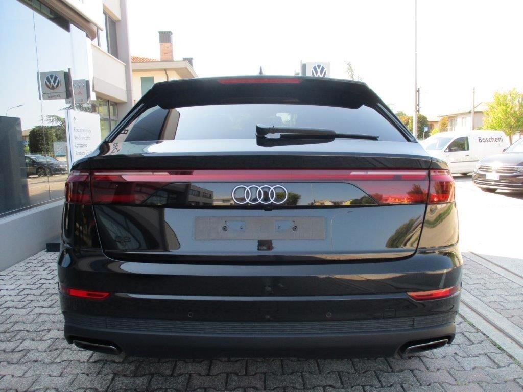 Audi Q8 SUV 45 TDI quattro tiptronic S line edition