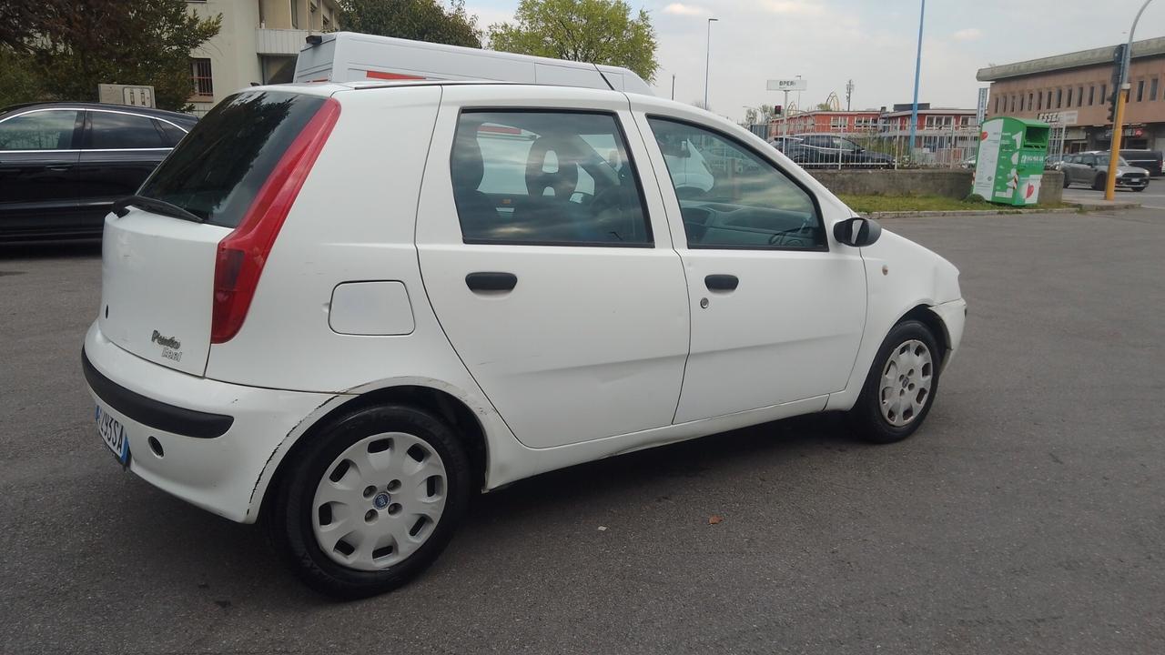 Fiat Punto 1.2i cat 5 porte 100milakm NEOP 2003