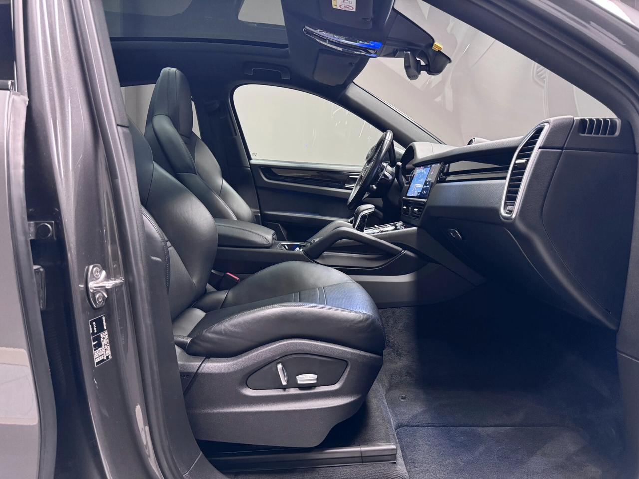 Porsche Cayenne 3.0 V6