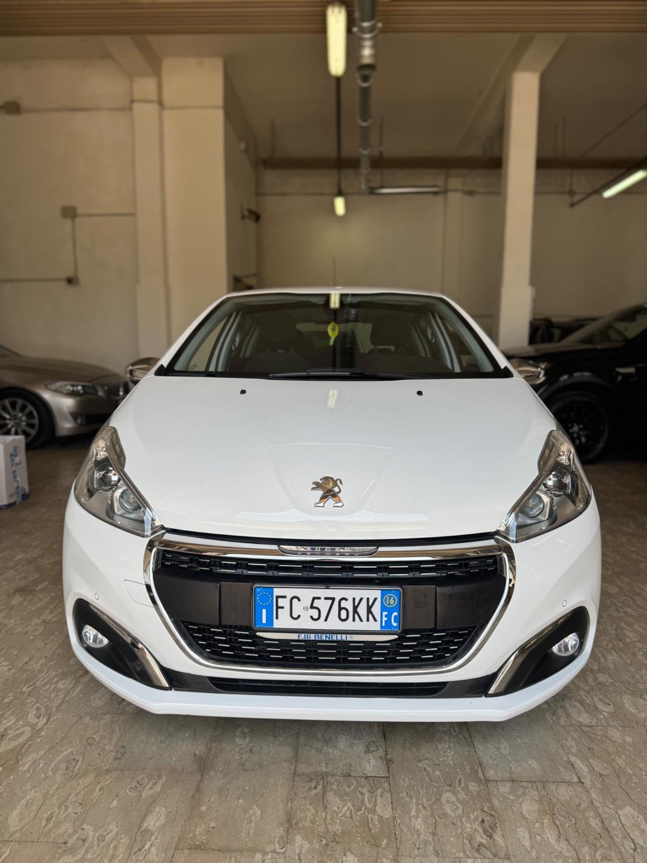 Peugeot 208 PureTech Turbo 110 S&S 5 porte Allure