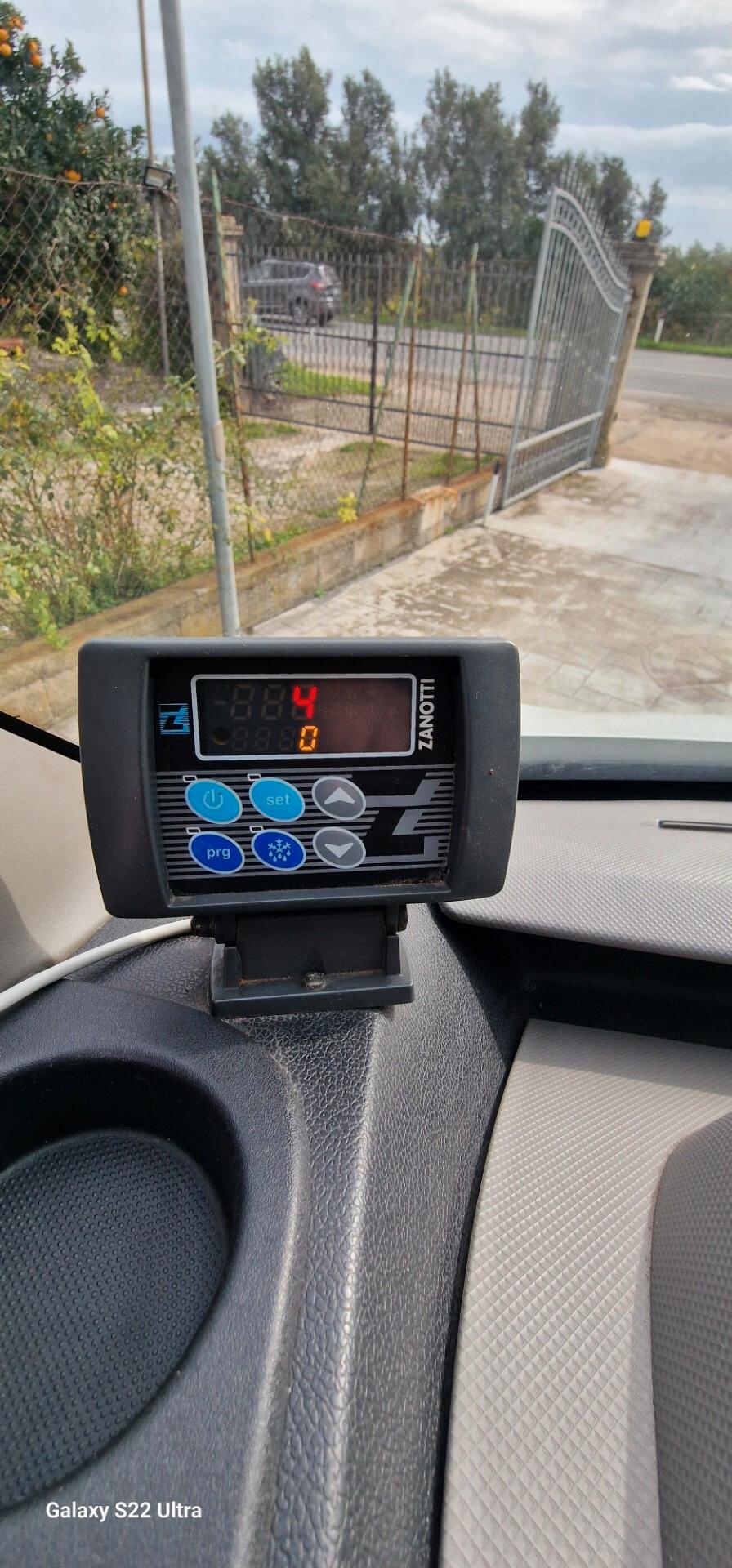 Renault Master T35 2.3 dCi/130 ISOTERMICO