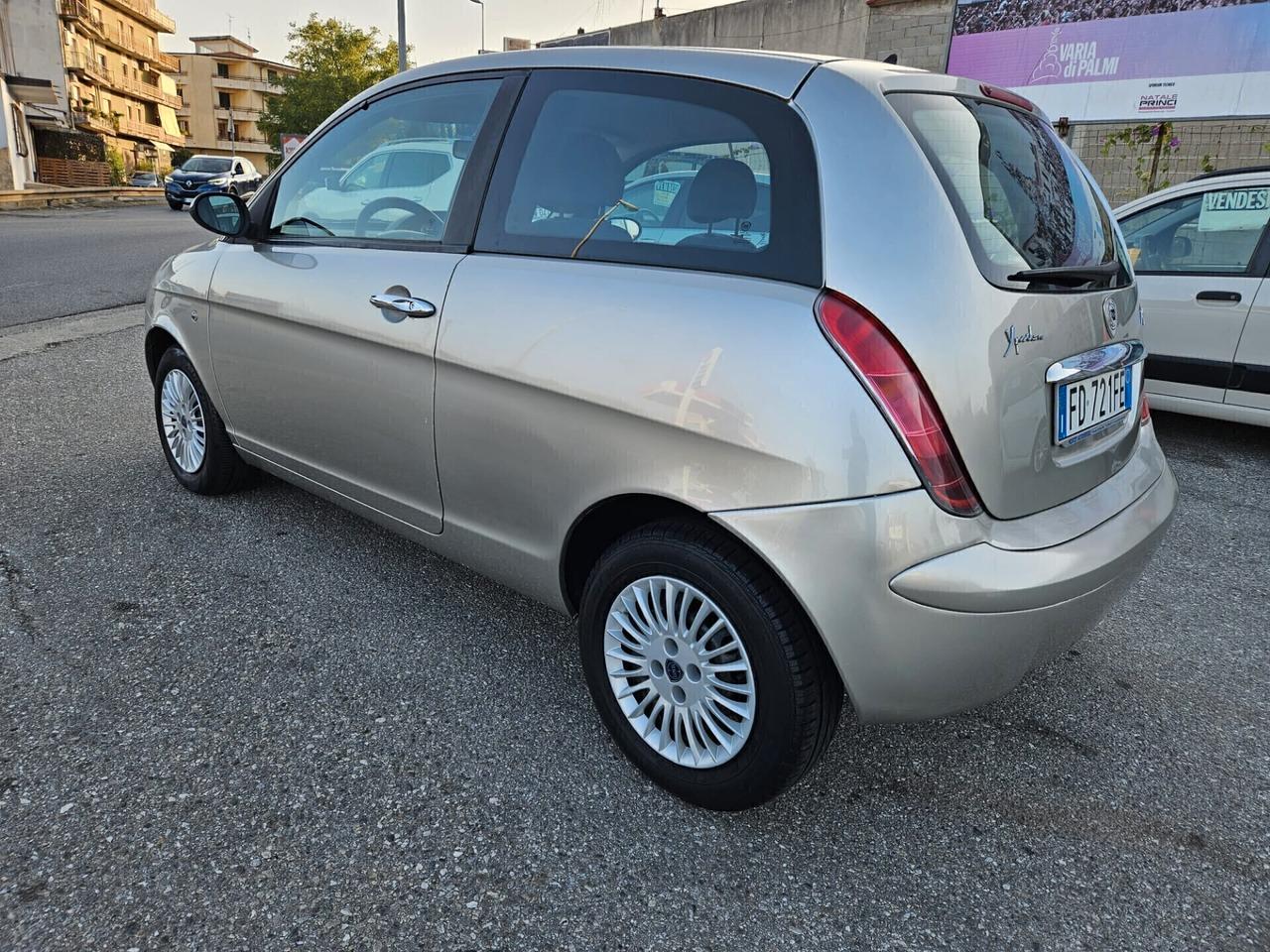 Lancia Ypsilon 1.3 Multijet 16V Argento