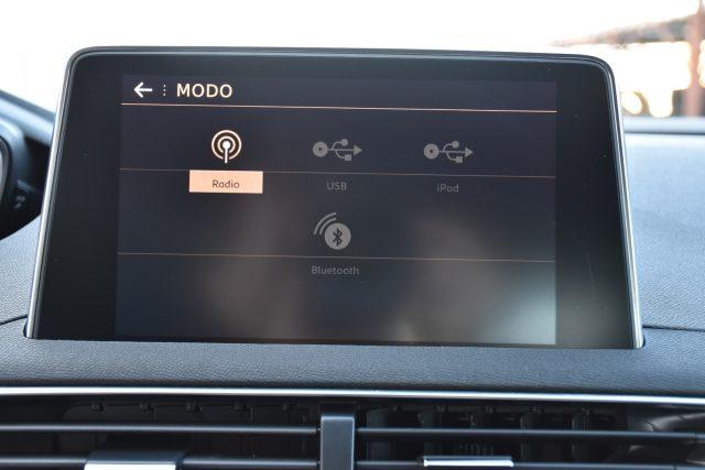PEUGEOT 5008 BlueHDi 130 S&S EAT8 GT Line