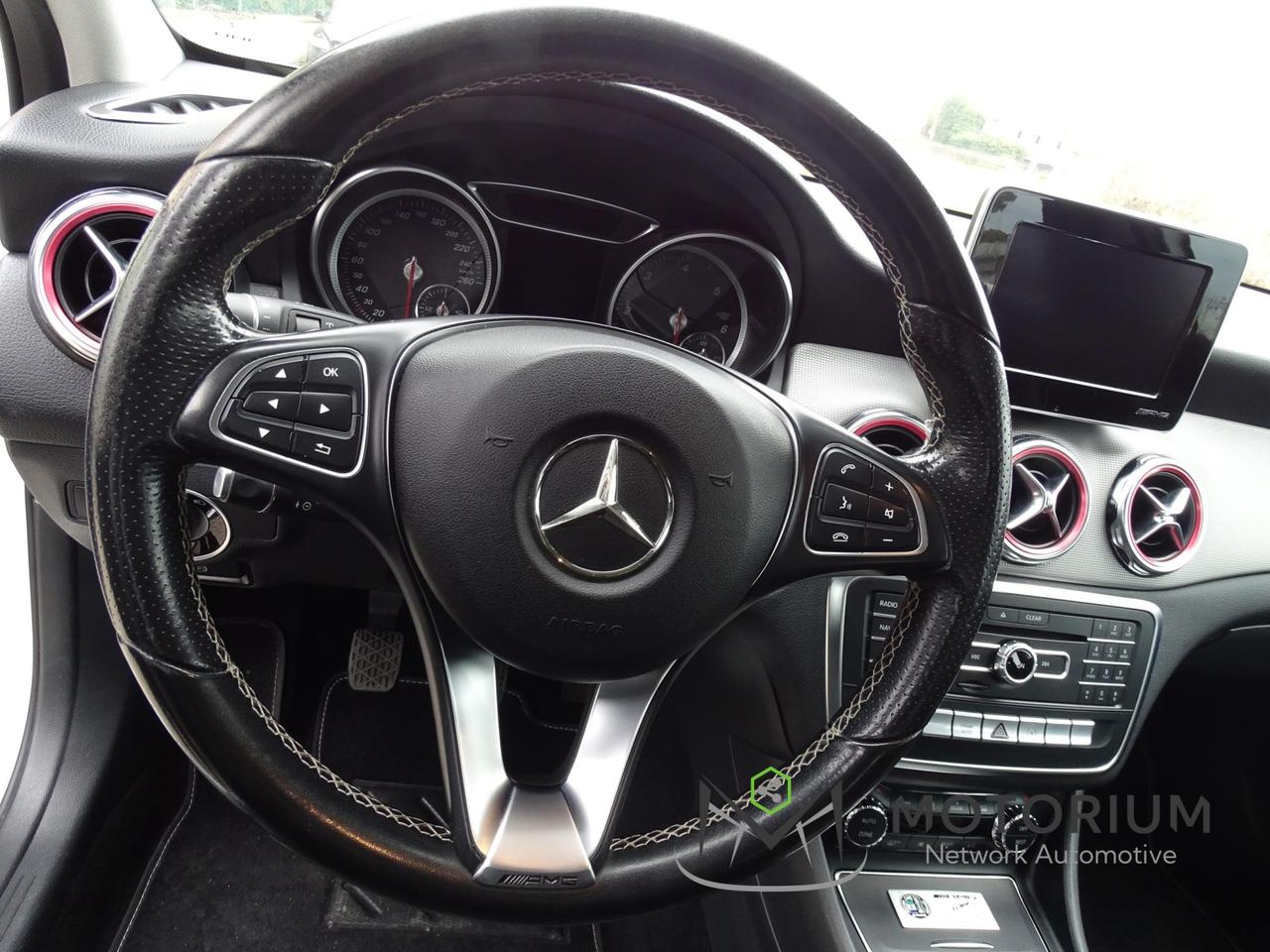 Mercedes-Benz GLA 180 Sport PACCHETTO AMG SPECIAL EDITION