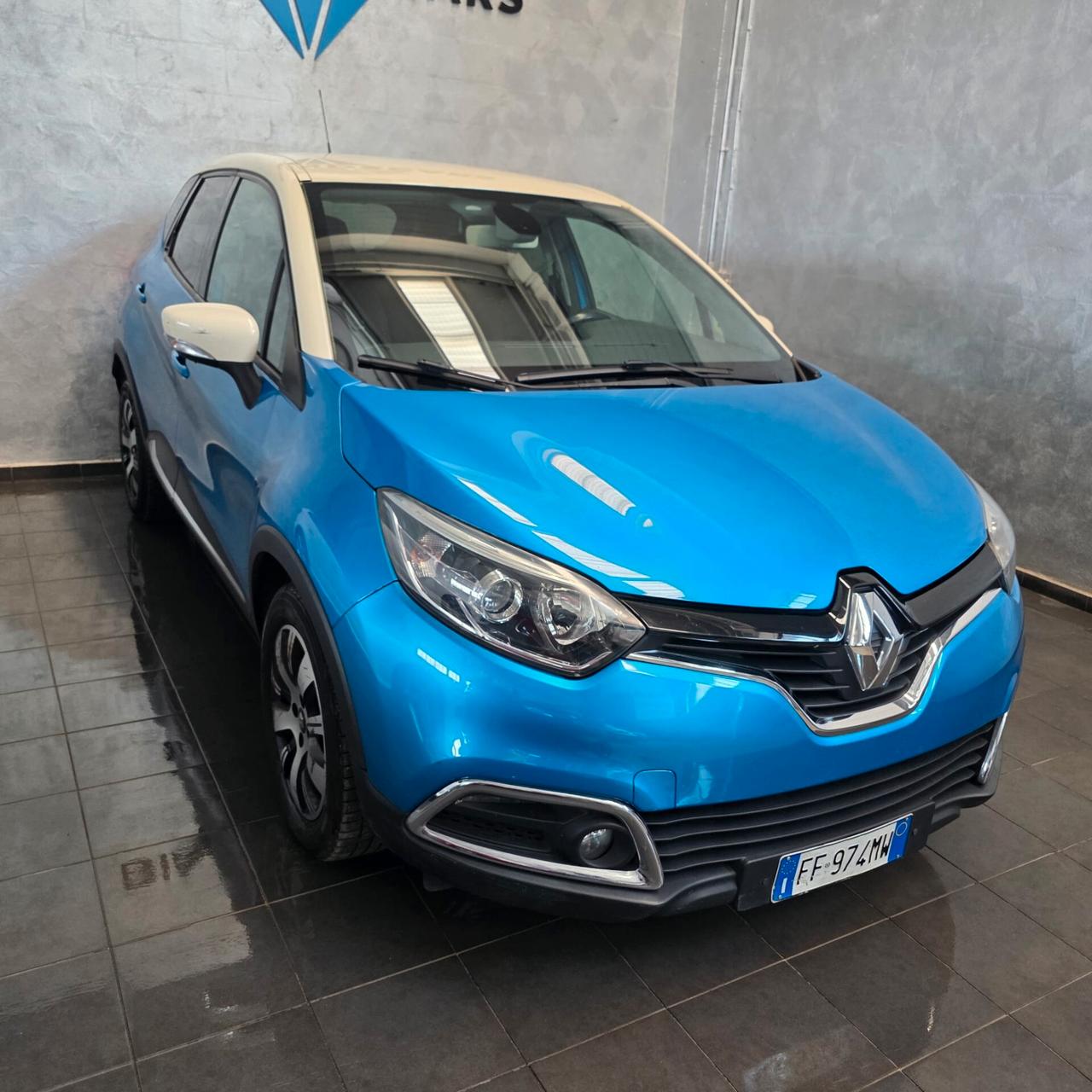 Renault CAPTUR 1.2 BENZINA AUTOMATICA FULL