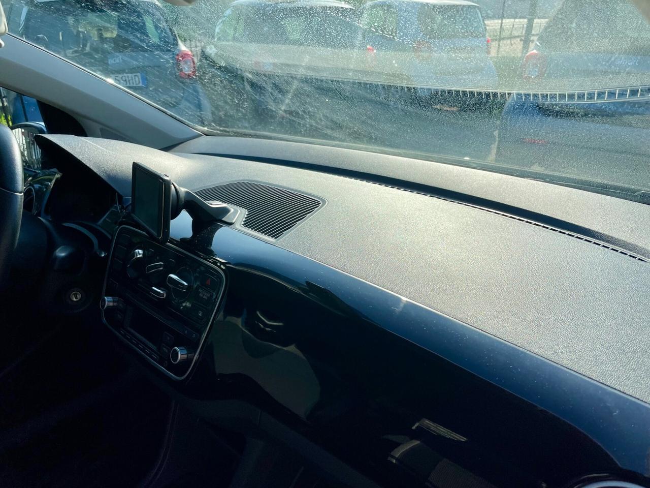 Volkswagen up! 1.0 75 CV 3p. high up!