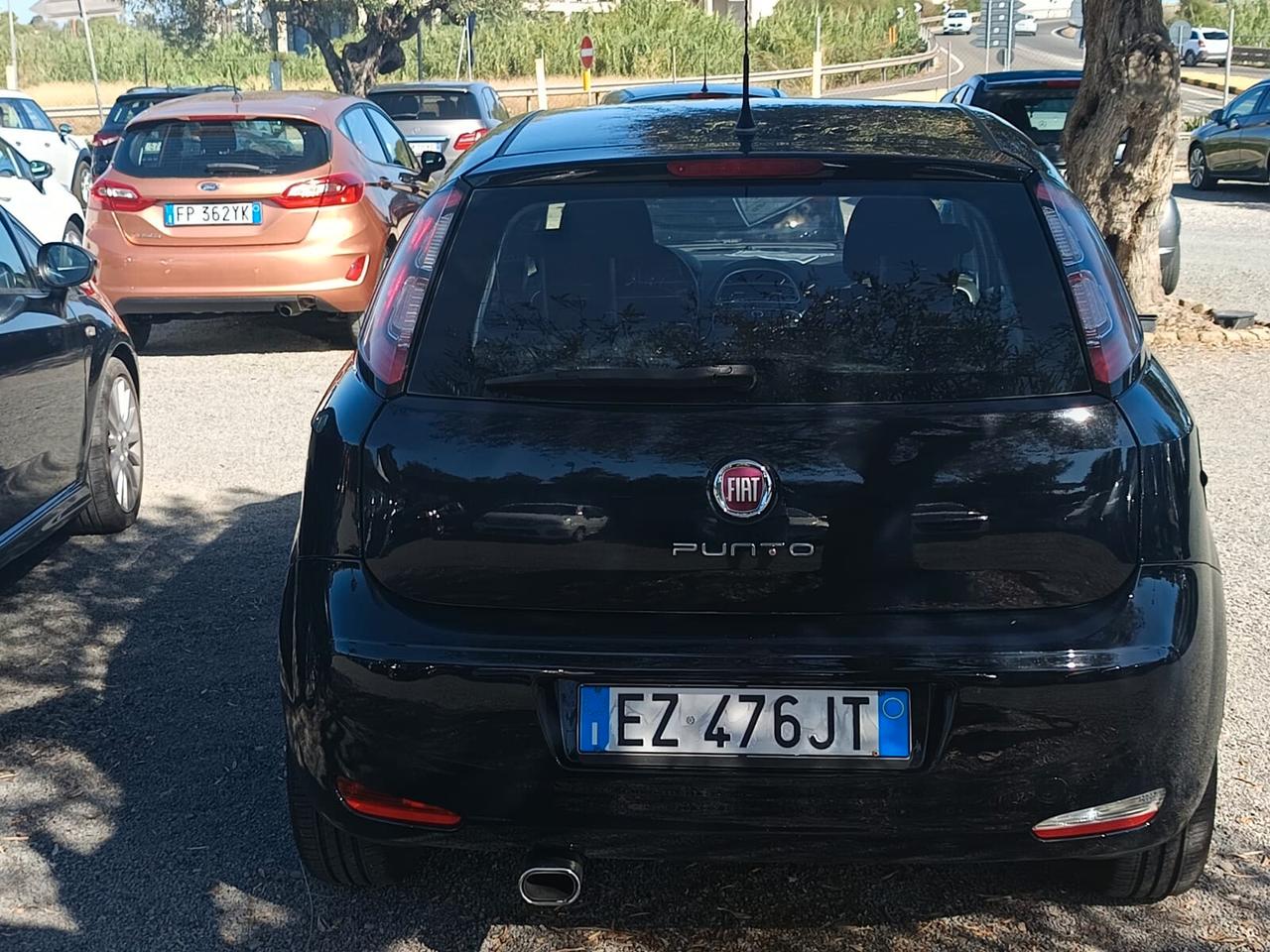 Fiat Punto 2015 - 1.3 MJT II OK NEOP. LB AUTOMOBILI