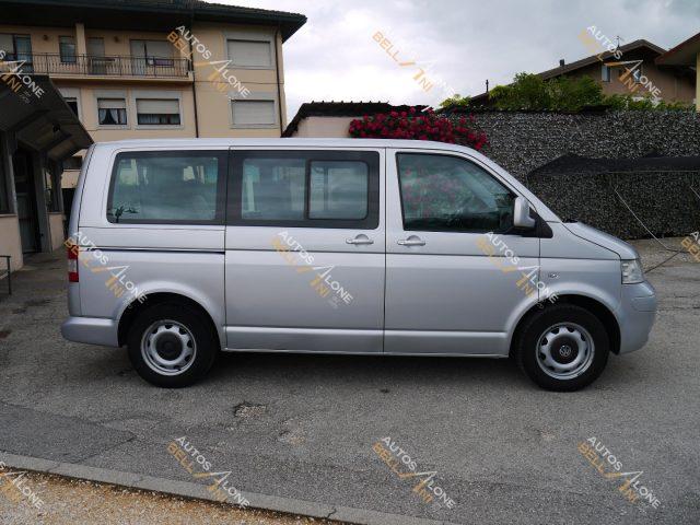 VOLKSWAGEN Caravelle 2.5 TDI/131CV 4motion 8 posti