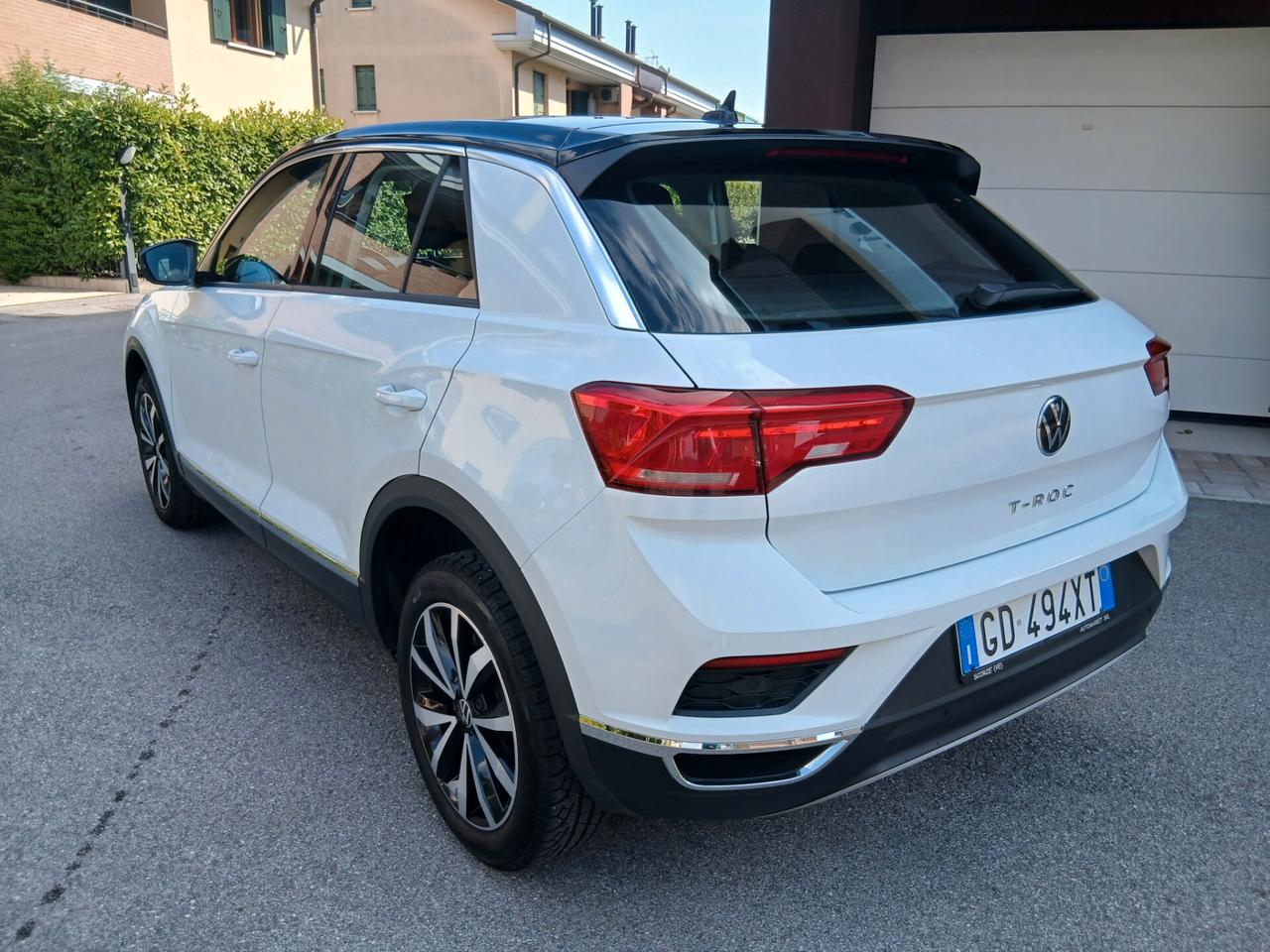 Vw T Roc Style 1.0 Tsi con Teck pack full opt TUA a € 241 mese