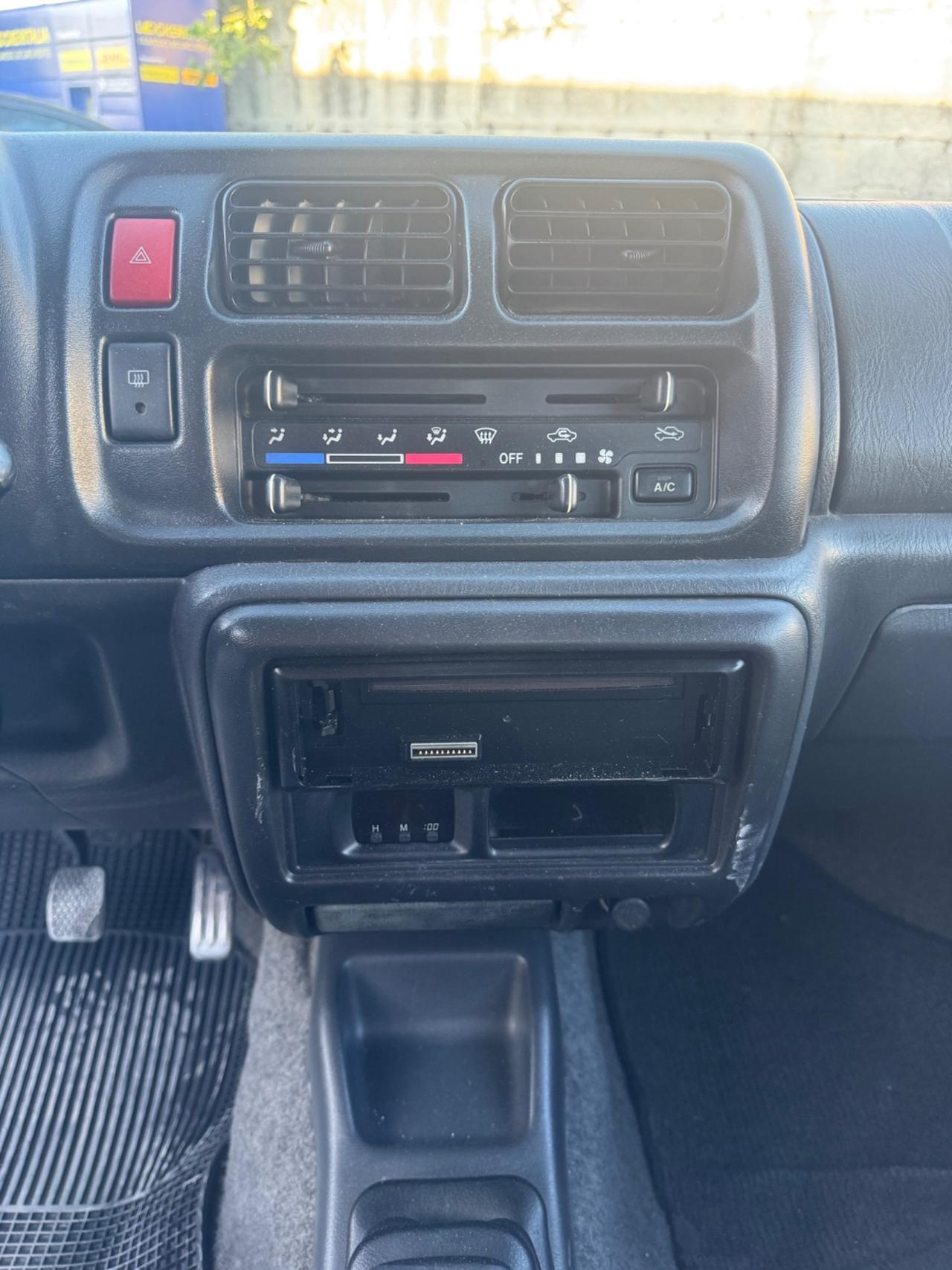 Suzuki Jimny 1.3i 16V cat 4WD con CLIMA AUTOMATICO