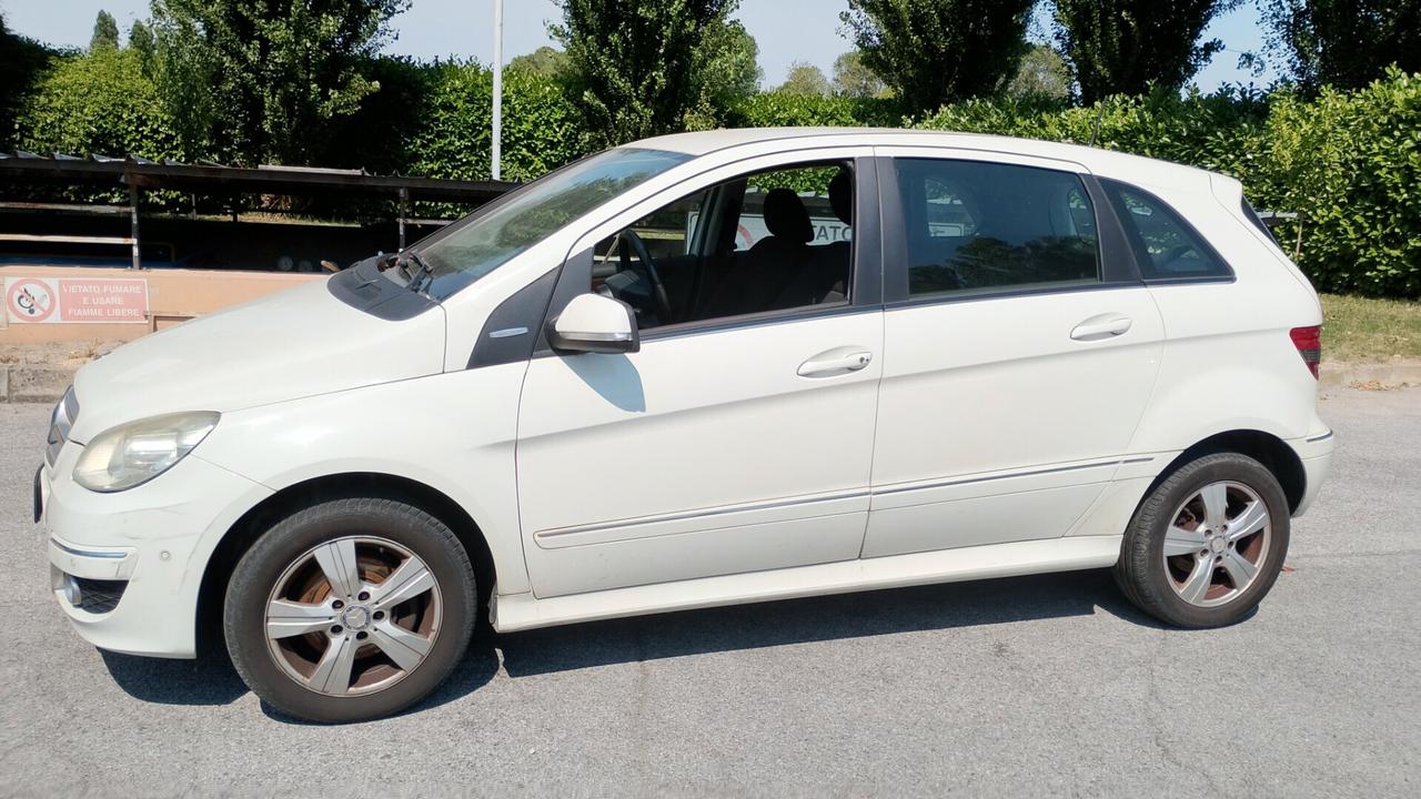 Mercedes B 170 x commercianti