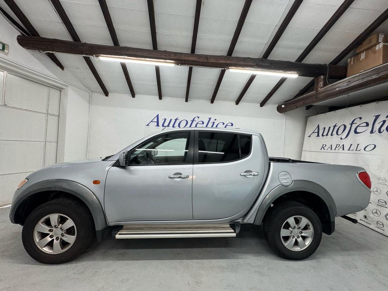 Mitsubishi L200 2.5 DI-D/136CV Club Cab Invite