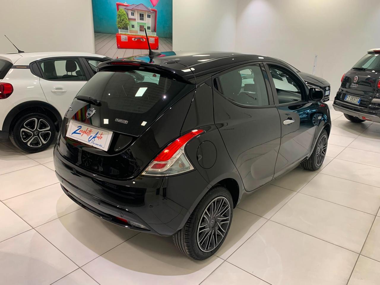 LANCIA YPSILON 1.0 HYBRID - OK NEOPATENTATI