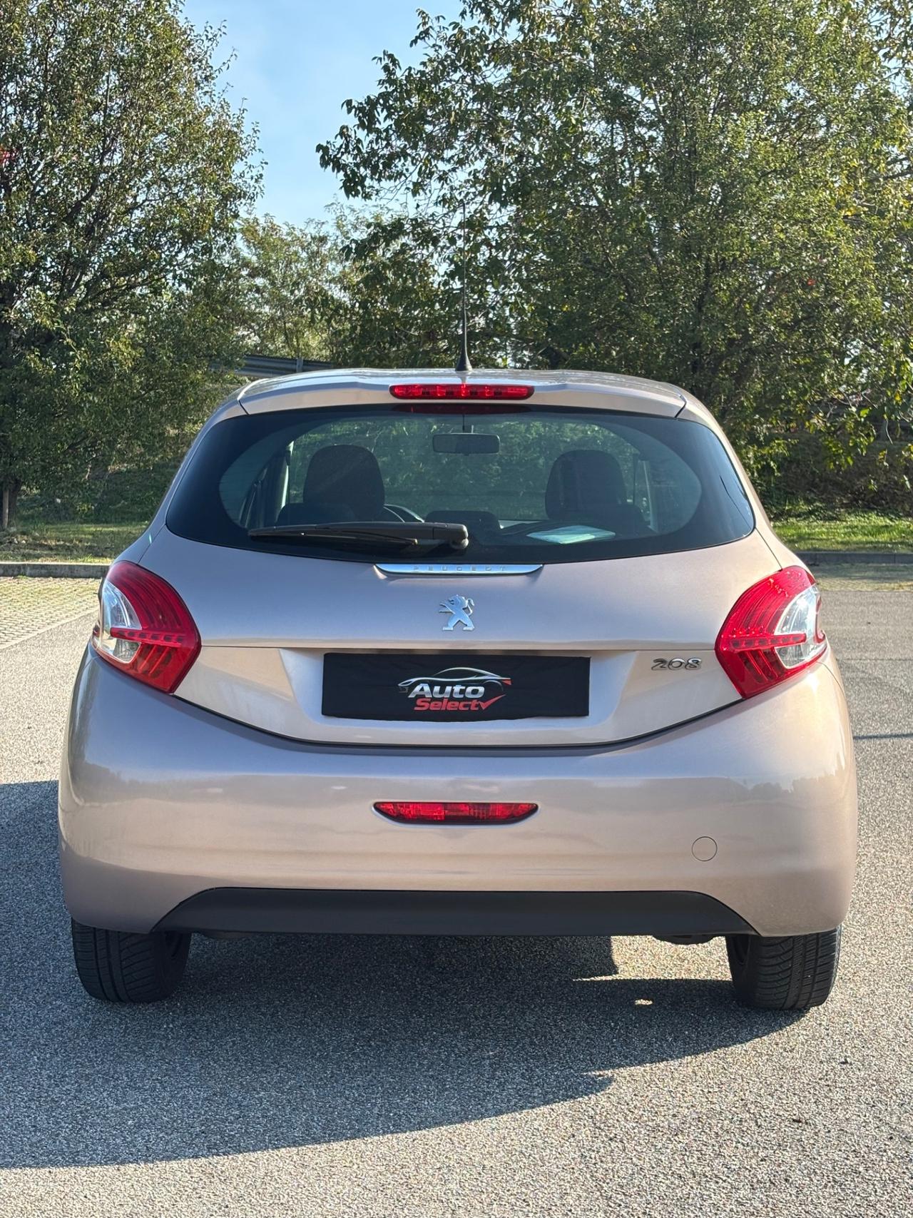 Peugeot 208 1.2 VTi 82 CV 5 porte Allure