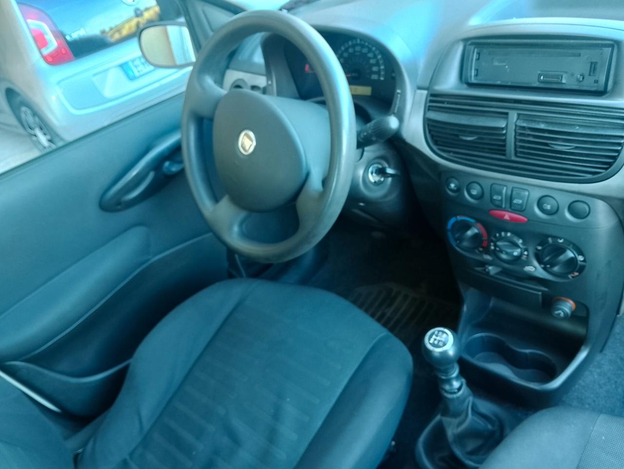Fiat Punto Classic 1.2 cc benzina metano unica proprietaria 144.000 km auto perfetta