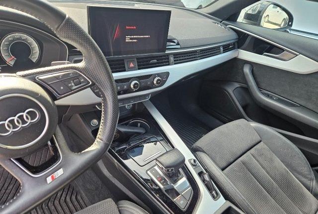 Audi A4 30 TDI/136 CV S tronic line edition