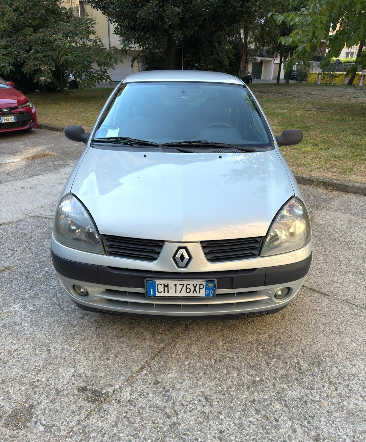 Renault Clio 1.2 16V cat 5 porte Confort Authentique