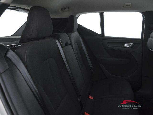 VOLVO XC40 2.0 b3 Essential auto