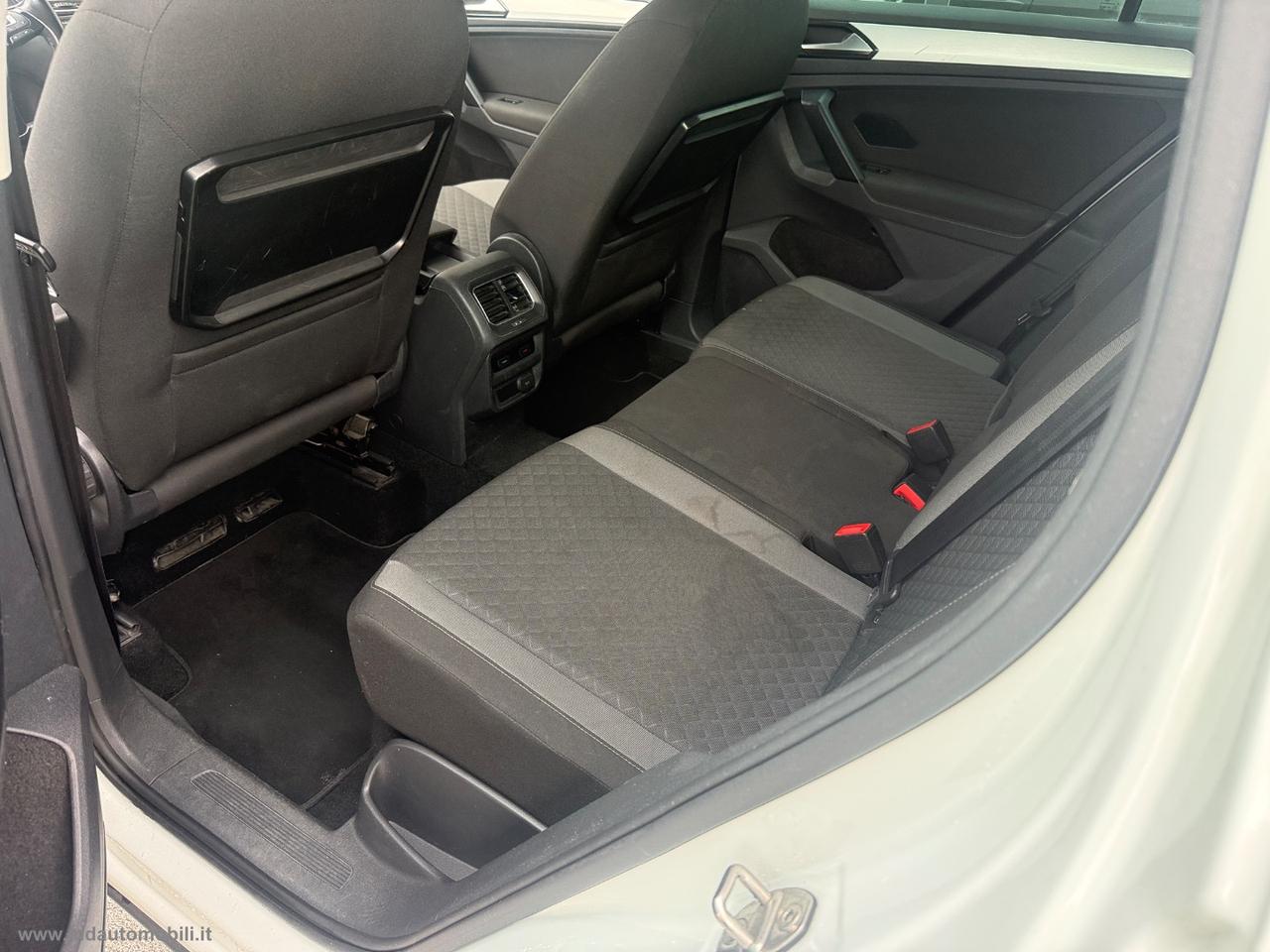 VOLKSWAGEN Tiguan 2.0 TDI DSG Business BMT NUOVO MODELLO SOLO KM.125000