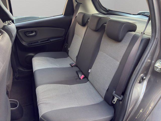 TOYOTA Yaris 1.5 hybrid business