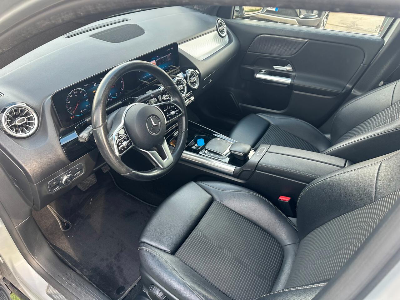 Mercedes-Benz GLA 180 SPORT PLUS*AUT*LED*NAVI*KAMERA*BLUETOOTH*