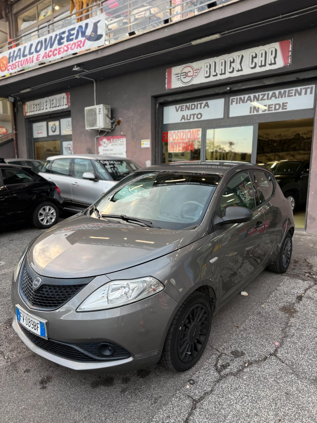 Lancia Ypsilon 1.2 69 CV 5 porte GPL Ecochic Gold