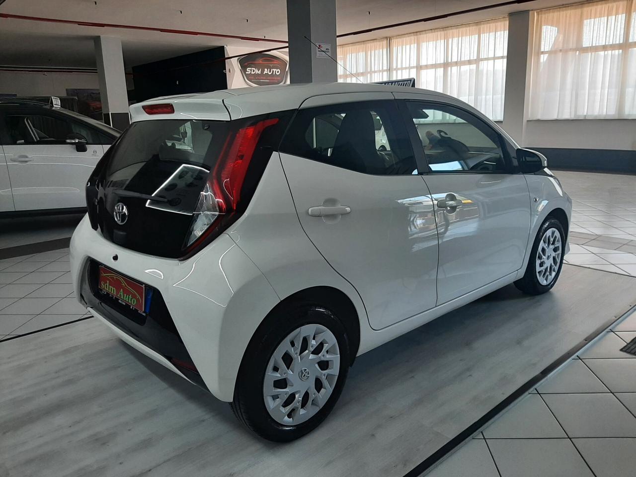 Toyota Aygo 1.0 VVT-i 72 CV 5 porte x-cite