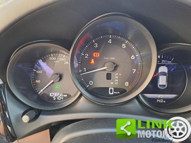 PORSCHE Macan 2.0 PDK