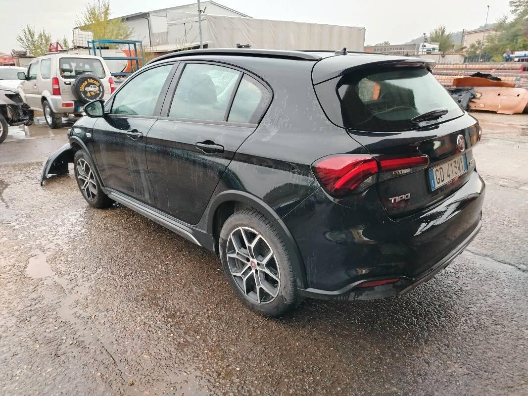 Fiat Tipo 1.0 Cross 100cv