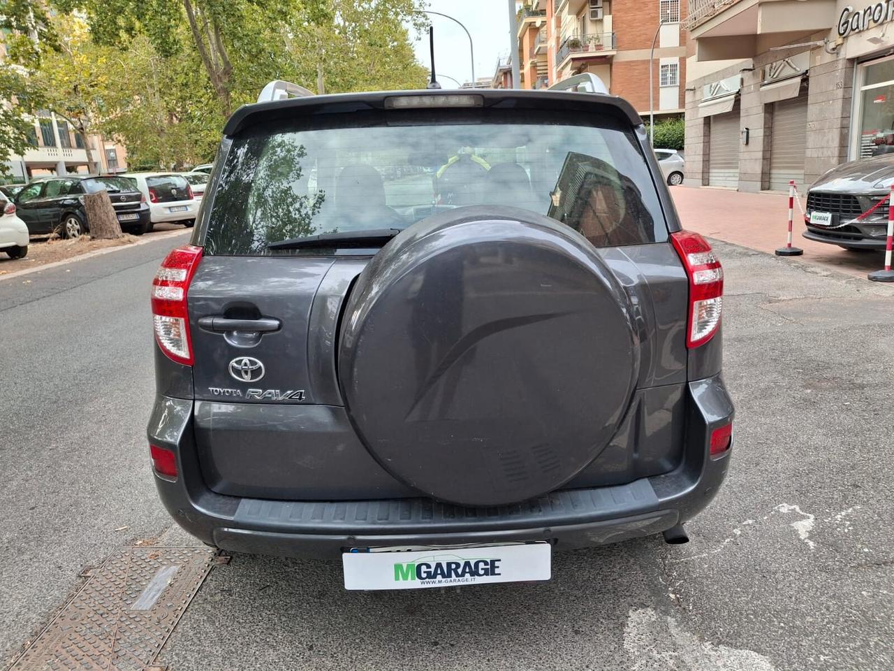 Toyota RAV 4 RAV4 2.2 D-4D 150 CV Lounge